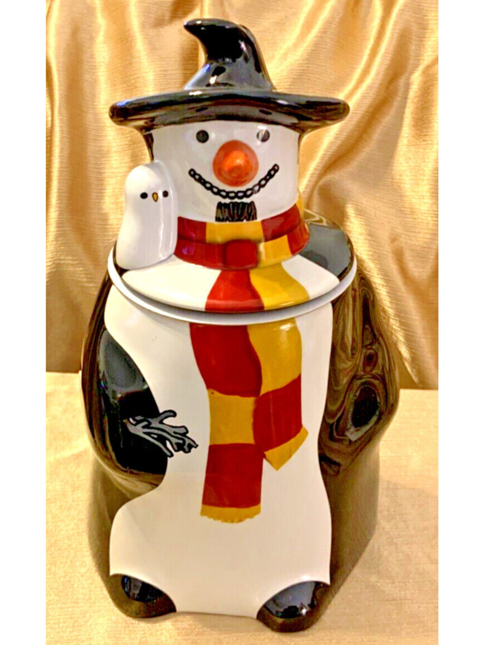 NWT Harry Potter Hogsmeade Snowman Cookie Jar Christmas 2023 Hogwarts Universal